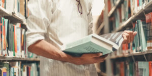 Read more about the article Should My College Student Take Naltrexone For Alcohol Use?