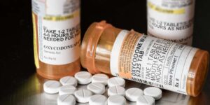Read more about the article How Long Does OxyContin Detox Last?