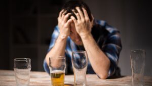 Read more about the article How Drinking Alcohol Affects Your Skin?