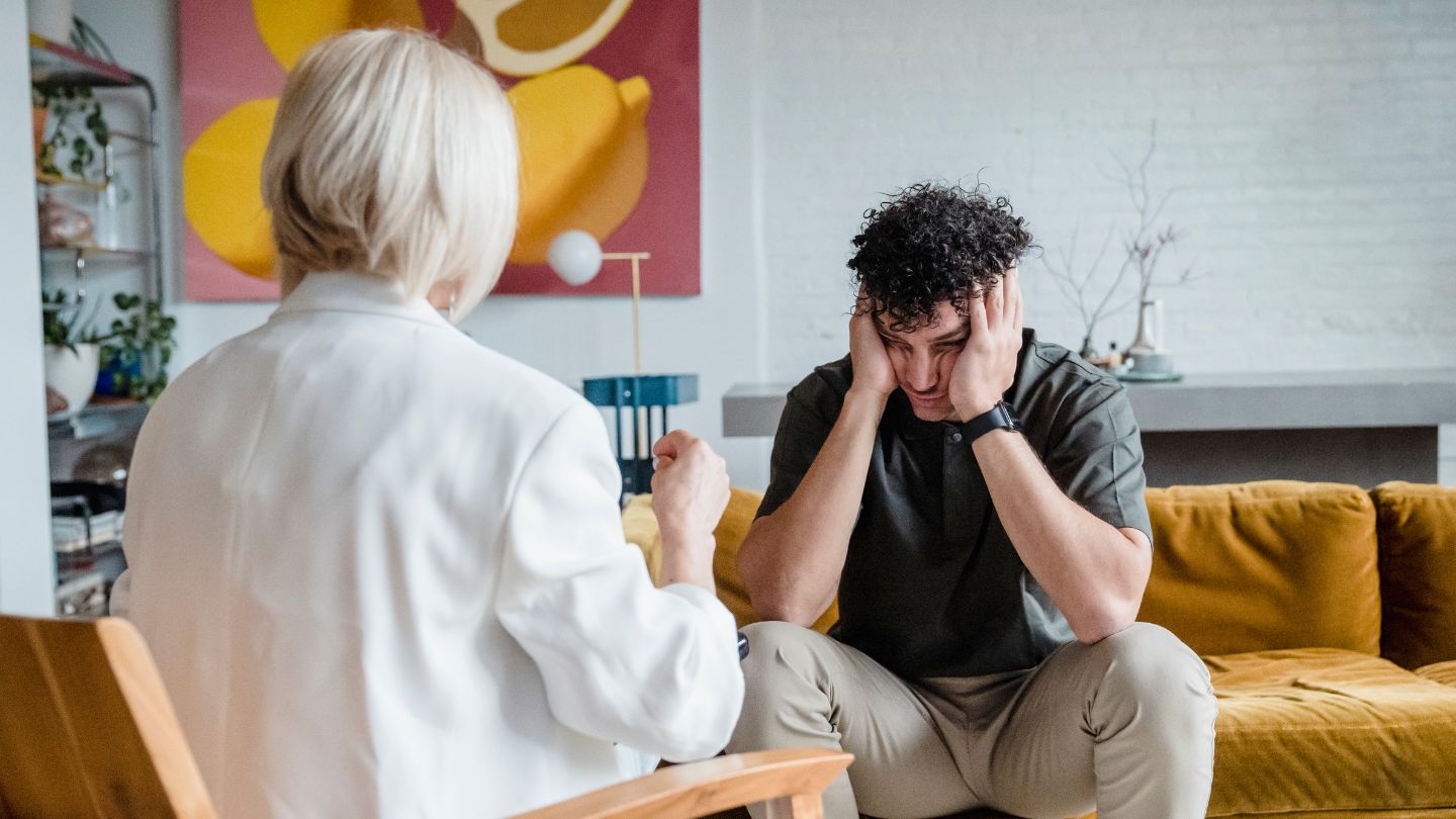 Integrating Cognitive Behavioral Therapy and SMART Recovery Strategies